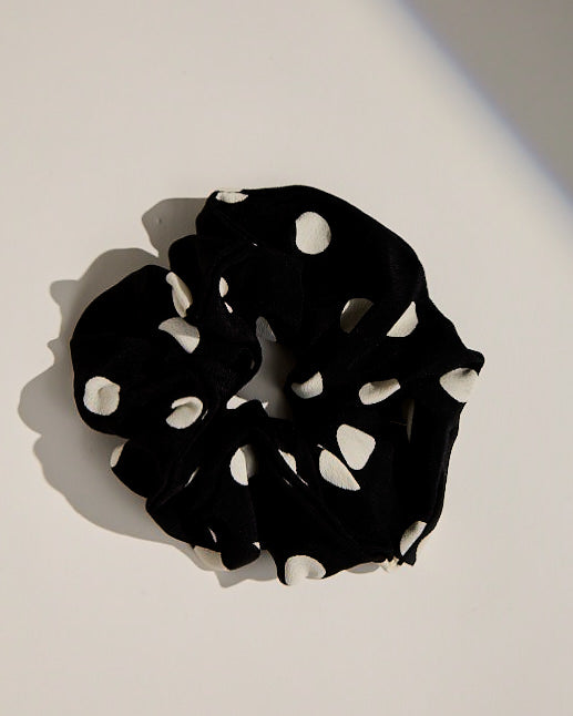 Pocket Scrunchie - Top of the Sixes